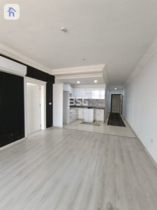Cosy 1 Bedroom Apartment with City View Image 5