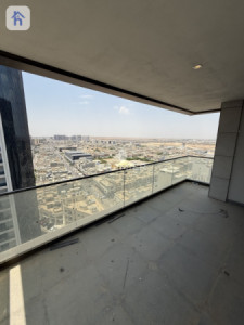 شقة فاخرة بـ 4 غرف نوم معروضة للبيع image 22