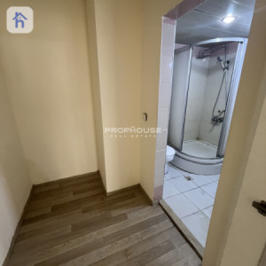 Elegant 3 BR Apartment with Ample Space Image 7