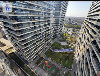 Modern 3-Bedroom Apartment image 1