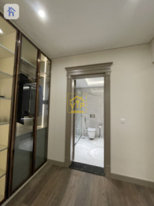 Spacious Family Home with Modern Amenities Resim 11