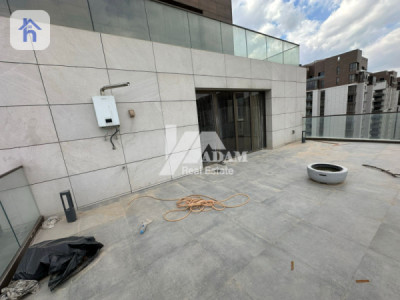 Boulevard Apartment with Terrace Image 4