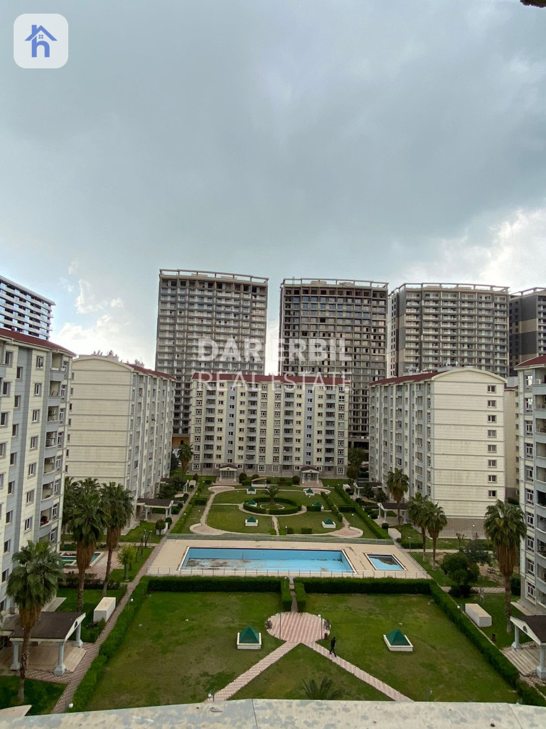 Spacious Apartment in Empire Royal