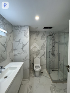 Modern Studio Apartment Available Now Image 3