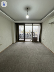 Spacious Apartment in Star Towers Image 4