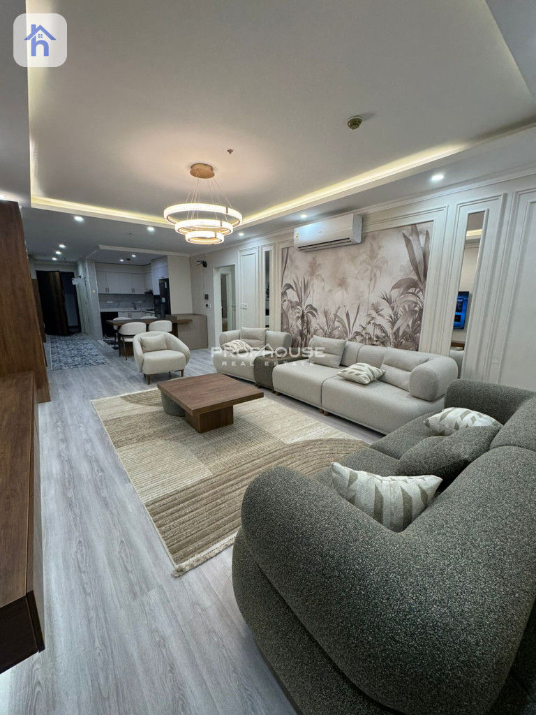 Spacious Apartment in Wow Tower