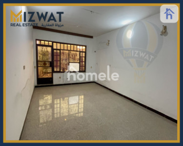 Three Floor House image 9