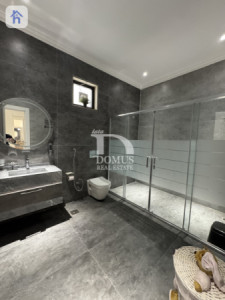 VIP House image 31