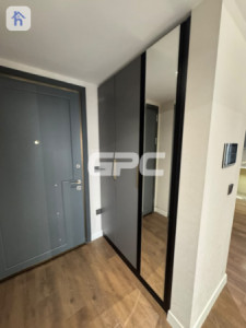 Modern Apartment image 10