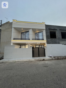 منزل عصري بثلاث غرف نوم في هوليري نوي image 1