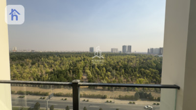 مساحة مكتب أنيقة image 5