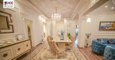 Luxurious House with Multiple Bedrooms image 2