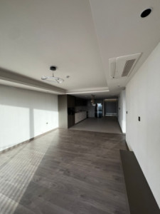 Spacious Apartment in Cavalli Tower image 3