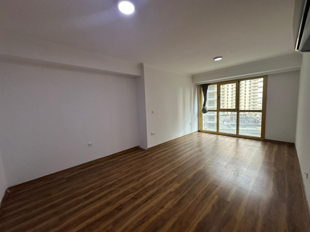 Modern Apartment in Roya Tower