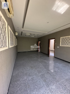 Spacious House in Dream City Resim 3
