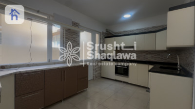 Spacious House with 4 Bedrooms for Rent Image 8