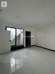 Two Floor House image 6