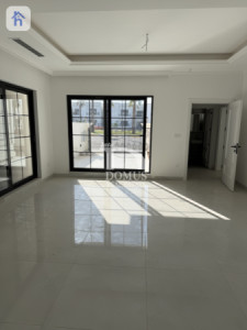 Commercial House Image 5