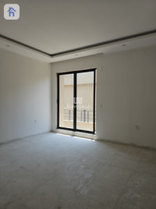 Modern Home With 5 Bedrooms Image 5