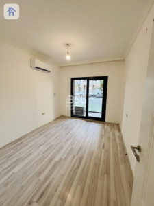 Modern apartment with 2 bedrooms Image 4