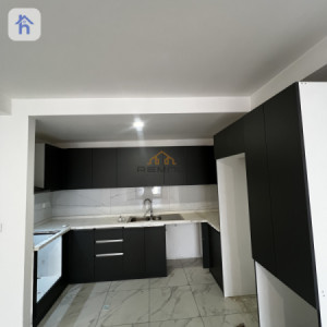 Stylish Apartment in Empire Pearl Towers image 4