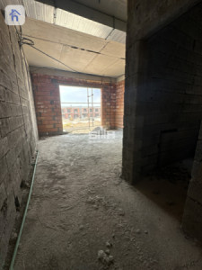 Spacious House in Olive Garden City image 10