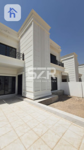 Modern House image 2