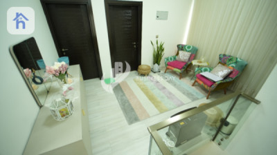 Modern 4 Bedrooms House Image 5