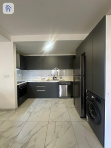 Modern Apartment in Empire Pearl Towers Image 7