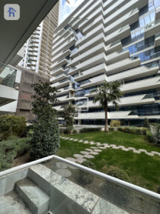 Modern One-Bedroom Apartment Image 7