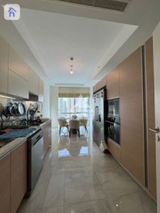 Modern 2-Bedroom Apartment in Empire Square image 8