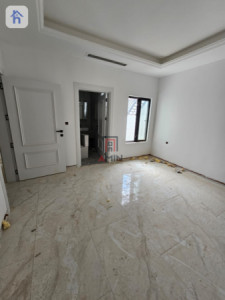 Spacious House with 4 Bedrooms Resim 5