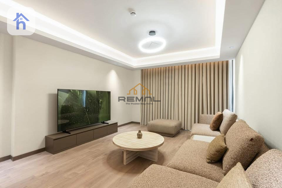 Stunning Modern Apartment in Cavalli Tower Image 2