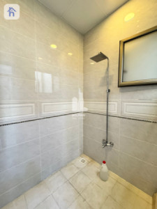 Square House Image 12