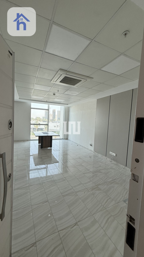 Commercial space in Empire Business Towers Image 2