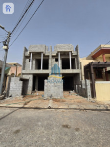 Twin House opposite garden image 1