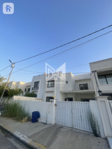 House Opposite Garden — 1