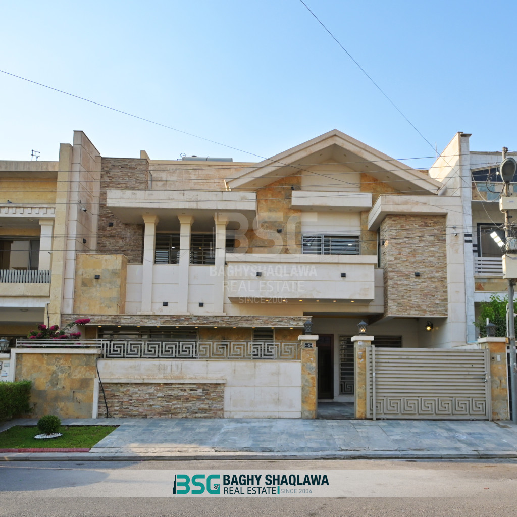 Spacious Family Home with Modern Design