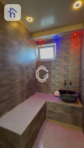 Modern House image 5