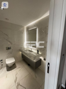 Studio Apartment image 8