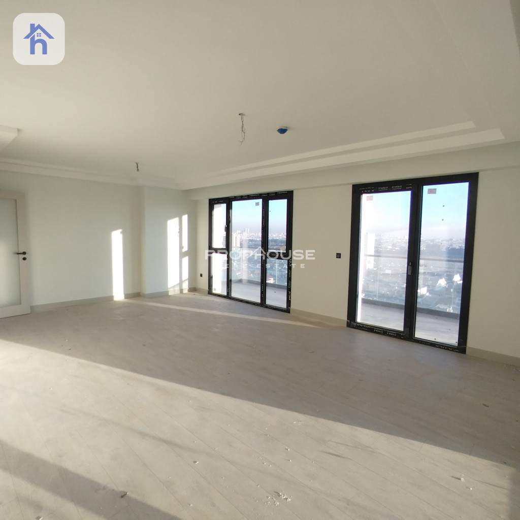 شوقەیەکی ٣ ژووری نووستنی نایاب لەگەڵ دیمەنێکی جوان