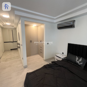 Chic Studio Apartment in Rami Towers Resim 6