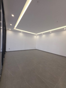 Corner Showroom image 15