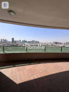 Luxurious Apartment with Park View Resim 16