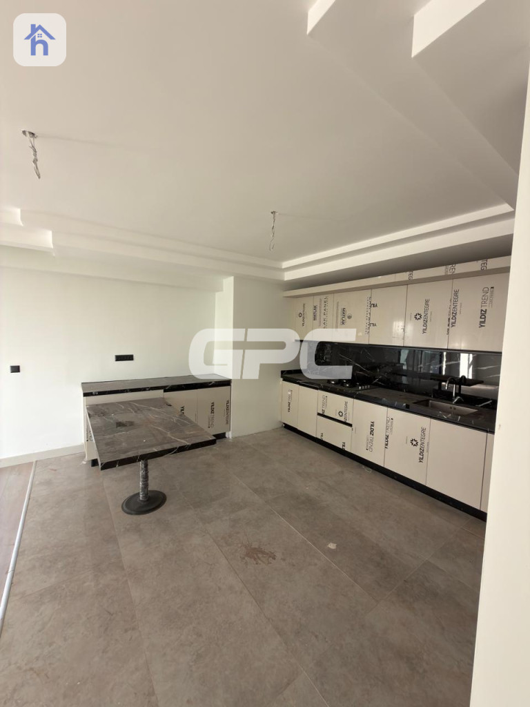 Modern 2 Bedroom Apartment in Rami Towers