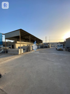 Prime commercial property in industrial sector Image 7