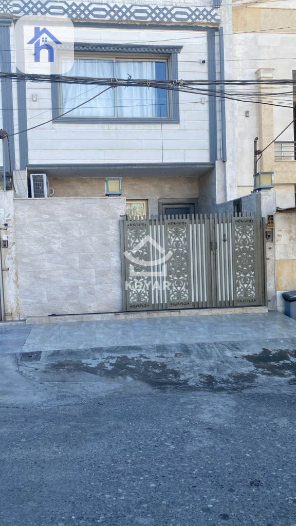 منزل مقابل الحديقة