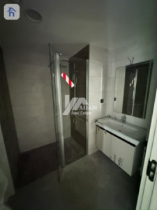 Spacious 4-Bedroom Apartment with Views image 13
