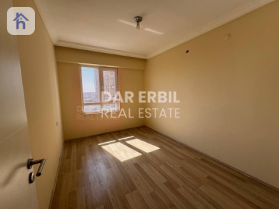 Modern 3 Bedroom Apartment image 3