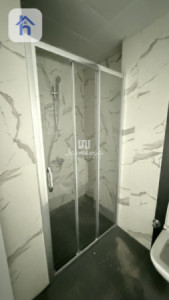 Modern Studio in Empire Wings Image 4